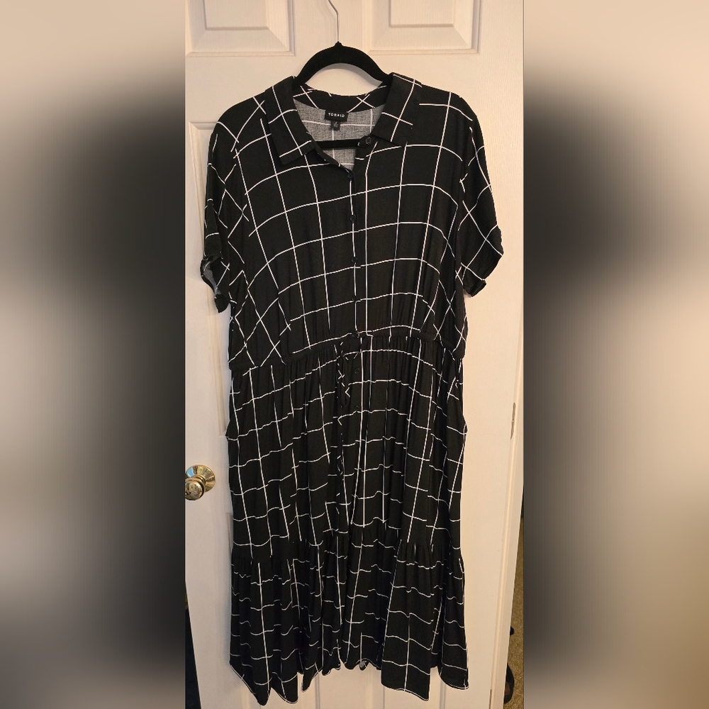 Torrid Black and White Checkered Midi Dress